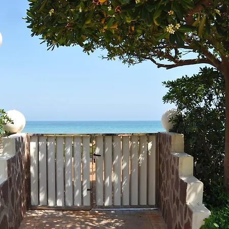 Holiday Beach Apartment デニア
