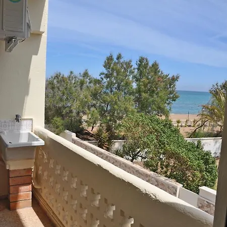 Holiday Beach Apartment アパート